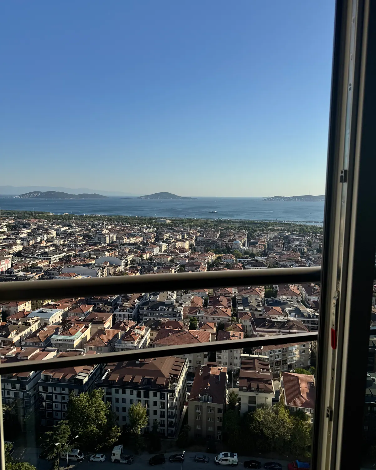 Pencereden Küçükyalı